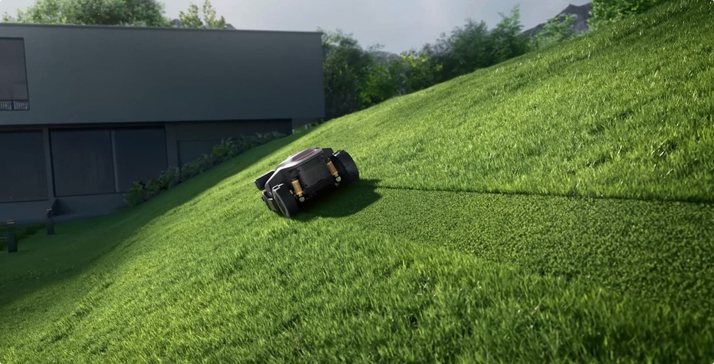 Roborock RockMow Z150 op een helling